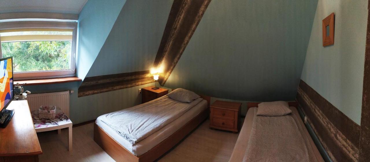 Pensjonat Europa Brzeziny Bagian luar foto