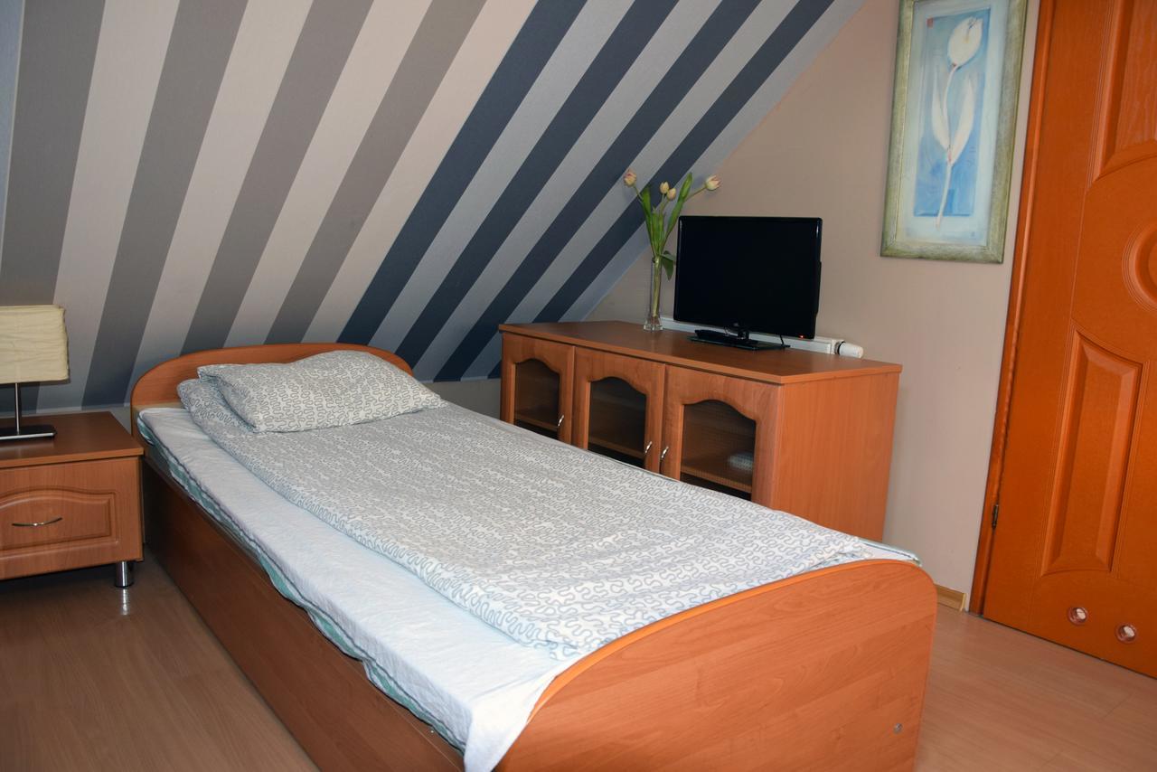 Pensjonat Europa Brzeziny Bagian luar foto